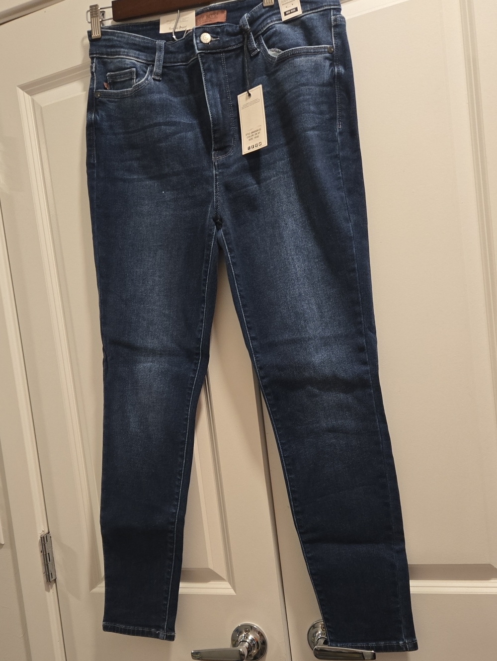 Judy Blue NWT 15 Straight Leg Thermal